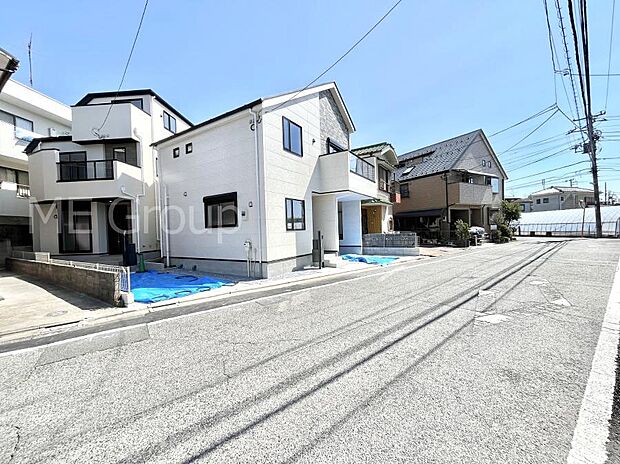 前面道路はきちんと整備されています