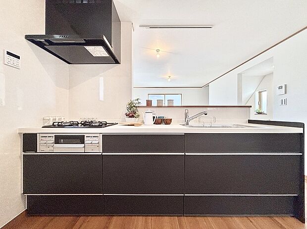 毎日使うキッチンだから、使いやすさ&お手入れのしやすさにこだわりました。