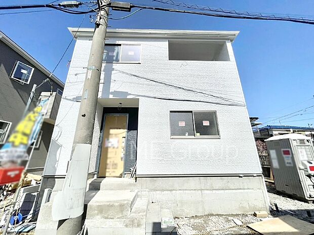 洗練された外観、上質な住空間が広がる室内は永く安心して過ごせる住居です。