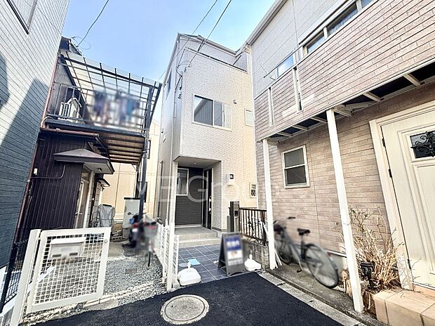 暮らしやすさと居心地の良さにこだわったシンプルで飽きのこないデザイン !