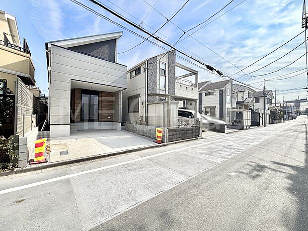 たっぷりの陽光と心地よい風が舞い込む住まい