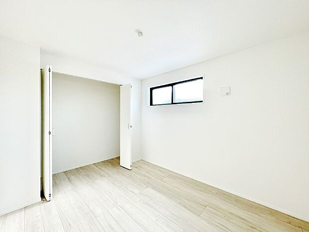 子供部屋にもおすすめな収納スペースたっぷりの居室