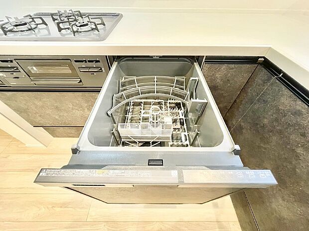 面倒なお片づけは食洗機にお任せ!家事の負担が減って、時間にも気持ちにもゆとりができます。