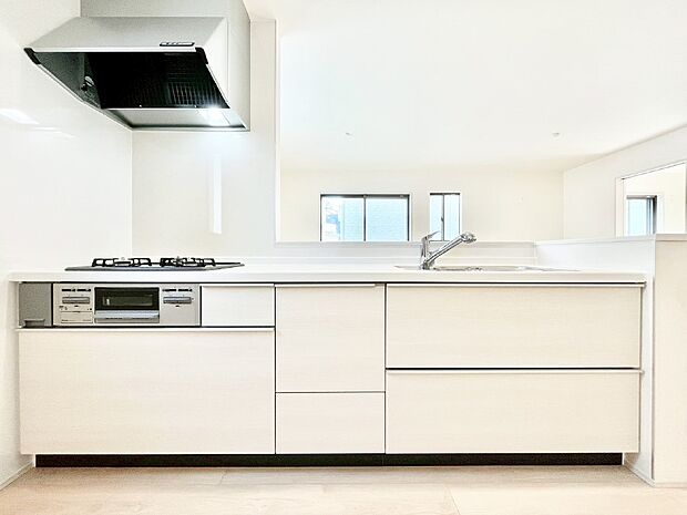 毎日使うキッチンだから、使いやすさ&お手入れのしやすさにこだわりました。