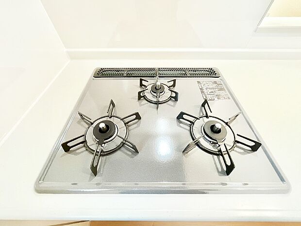 三口ガスコンロでお料理が一気にはかどりそう。