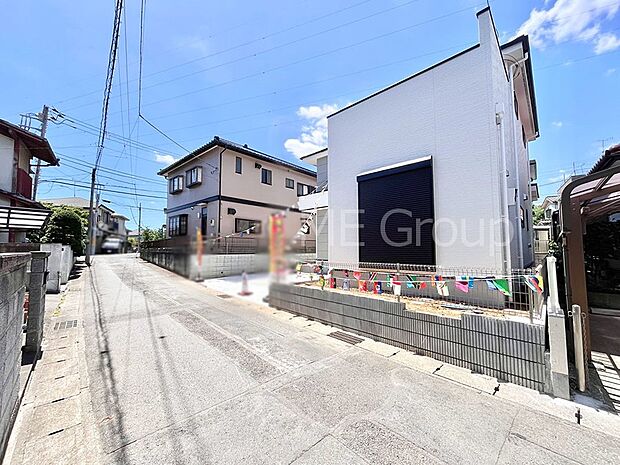 前面道路はきちんと整備されています