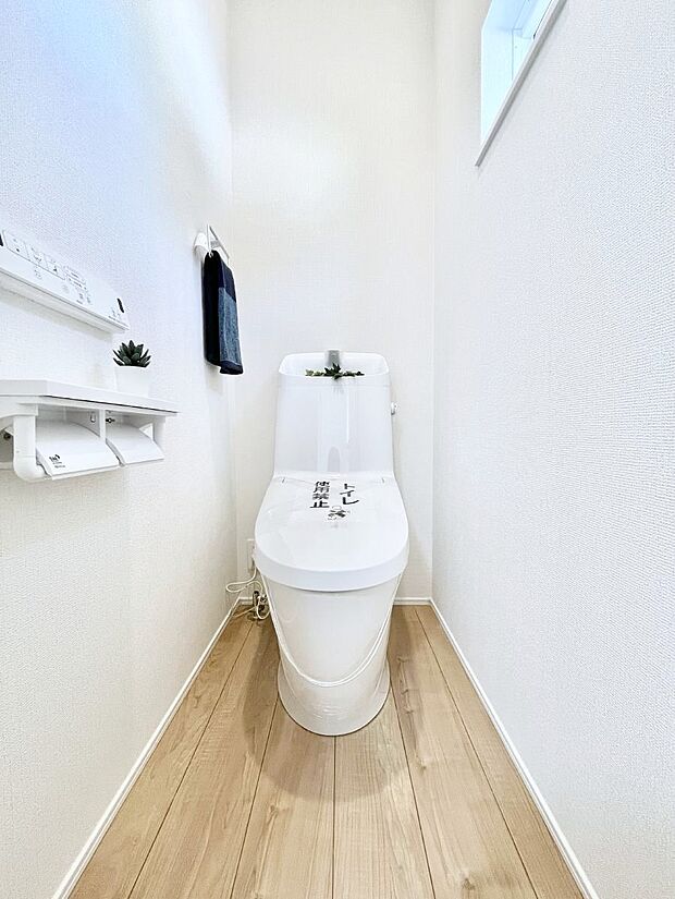 トイレは安心の2箇所!朝のバタバタも一安心です。
