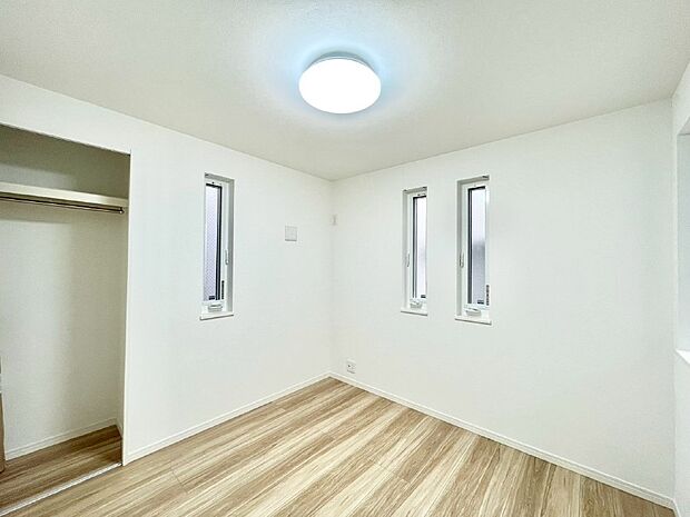 収納が充実しているので居住スペースを広々使えます