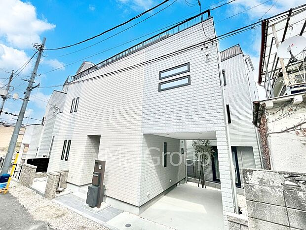 洗練された外観、上質な住空間が広がる室内は永く安心して過ごせる住居です。