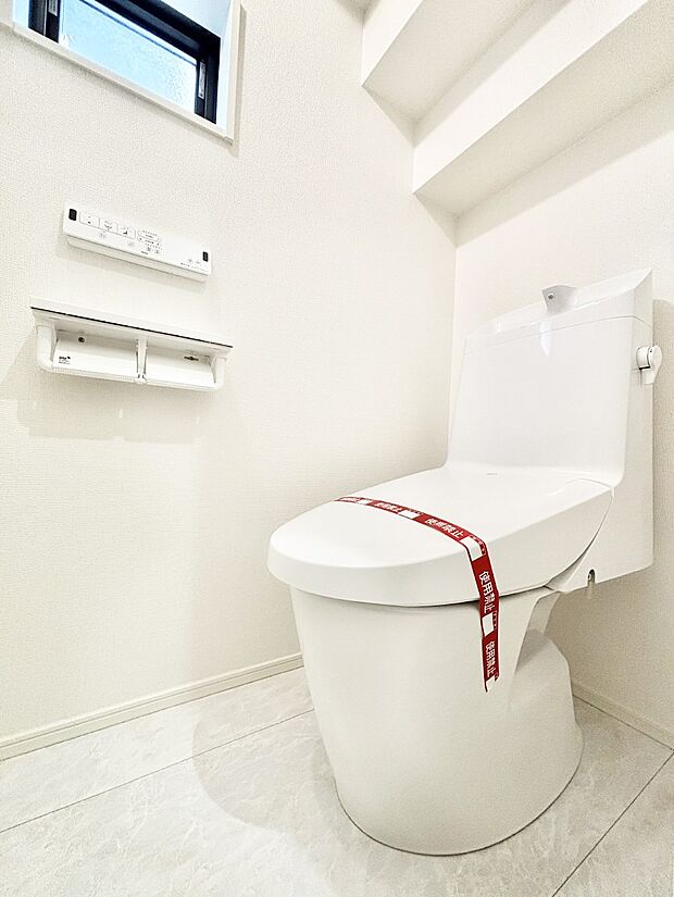 トイレは安心の2箇所！朝のバタバタも一安心です。 