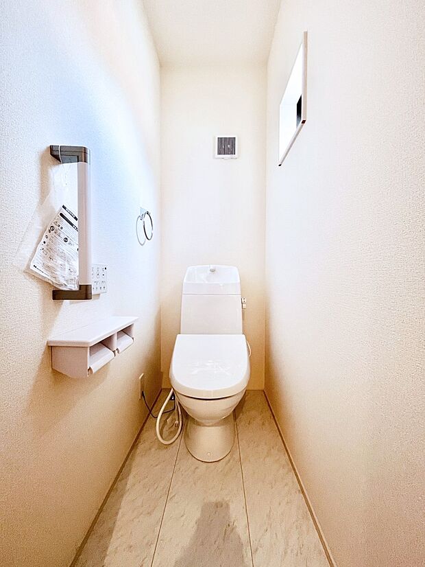 ウォシュレット付きトイレが1階と2階それぞれに配置されていてとても便利です。 
