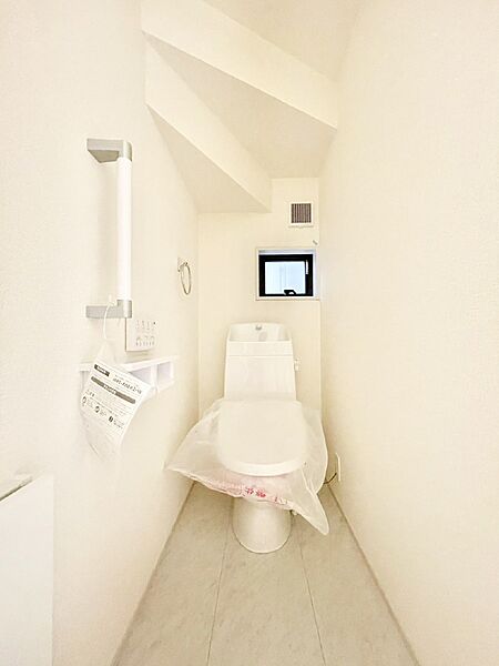 トイレは安心の2箇所！朝のバタバタも一安心です。