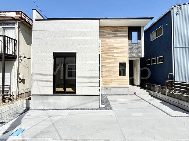 洗練された外観、上質な住空間が広がる室内は永く安心して過ごせる住居です。