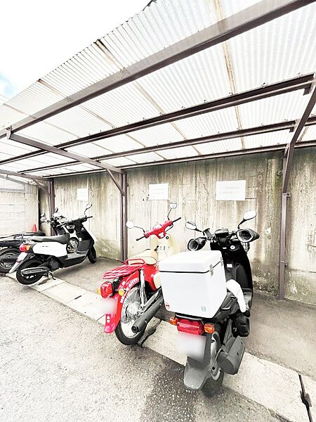 バイク置き場