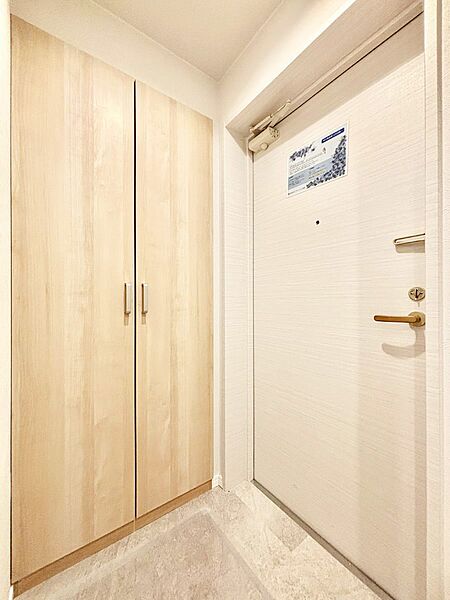 いつも気持ち良くご家族を迎えられる玄関収納付　