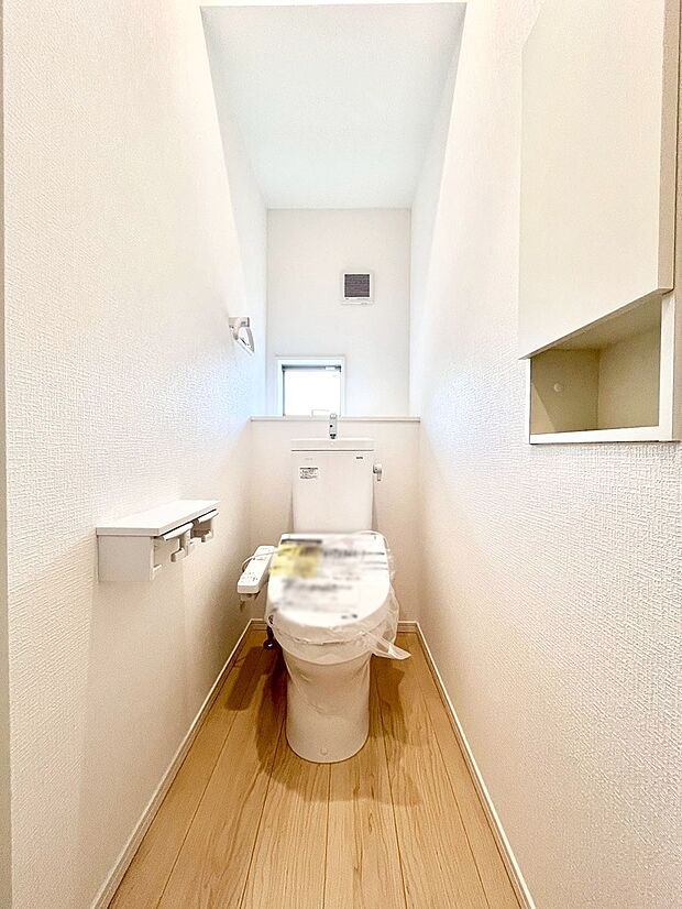 トイレは1階と2階それぞれに配置されていてとても便利です。 