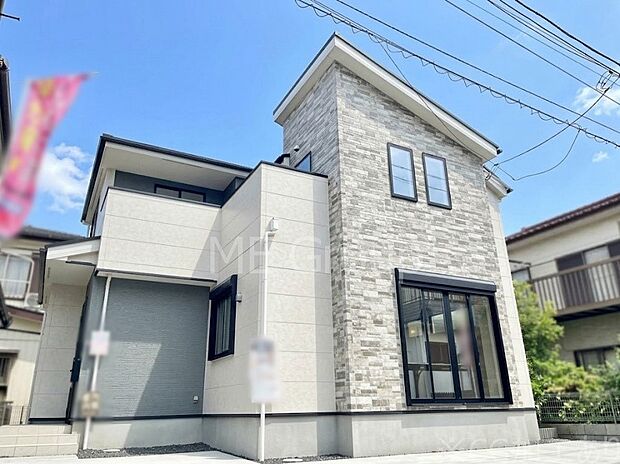 洗練された外観、上質な住空間が広がる室内は永く安心して過ごせる住居です。