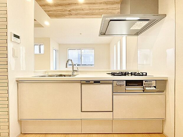 毎日使うキッチンだから、使いやすさ&お手入れのしやすさにこだわりました。