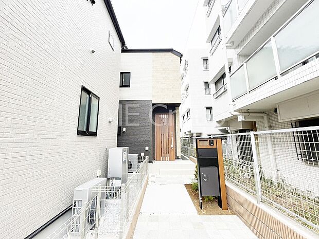 溢れる陽光でご家族の笑顔も輝く