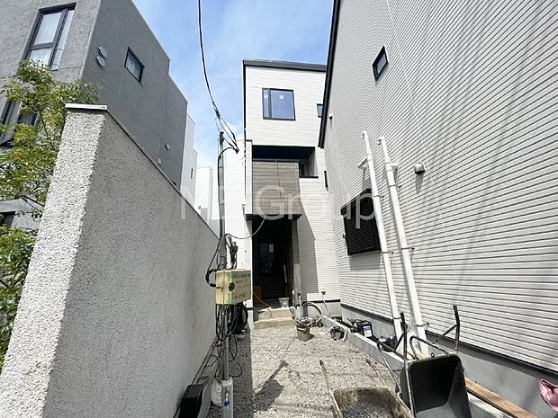 溢れる陽光でご家族の笑顔も輝く