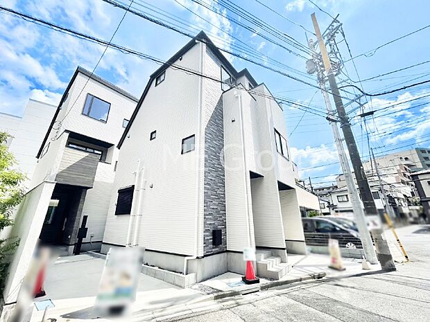 溢れる陽光でご家族の笑顔も輝く