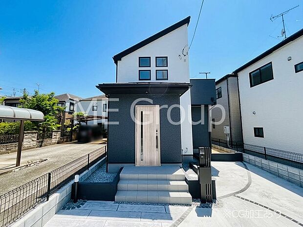 たっぷりの陽光と開放感に包まれる明るい住まい