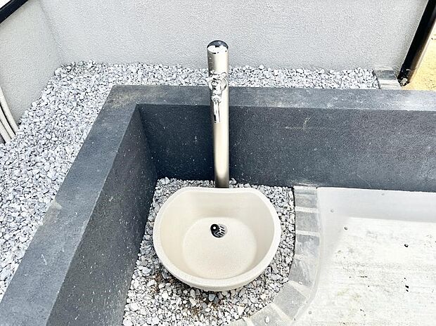 ガーデニングやお掃除に便利な外水栓