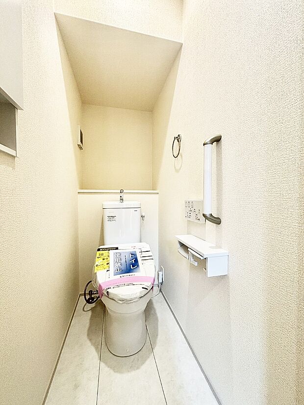 トイレは1階と2階それぞれに配置されていてとても便利です。 