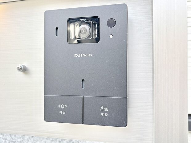 ＴＶモニター付インターホンでセキュリティ面にも配慮。