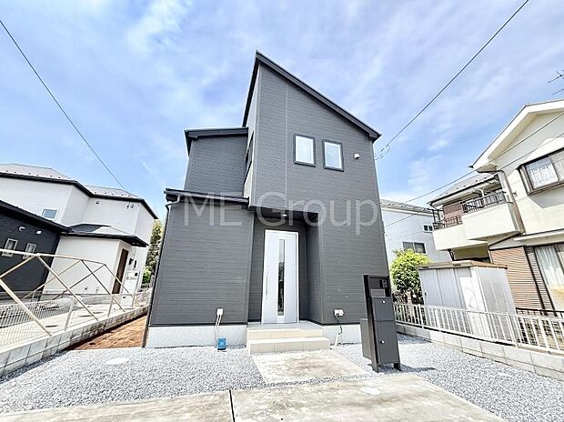 たっぷりの陽光と心地よい風が舞い込む住まい