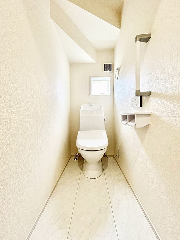 トイレは温水洗浄機能付き