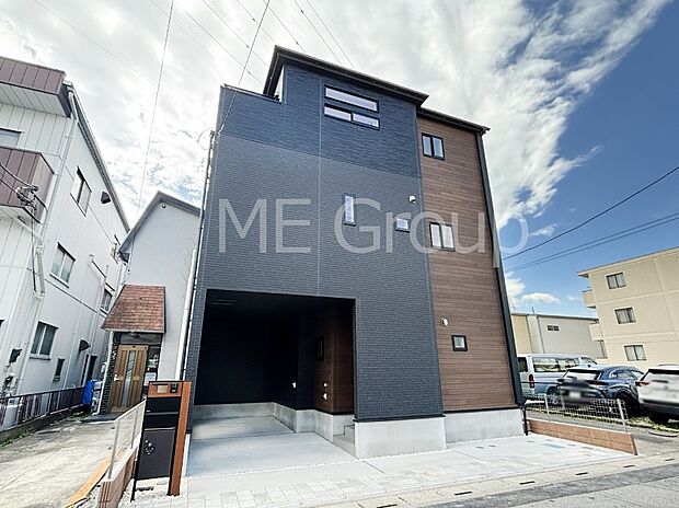 たっぷりの陽光と心地よい風が舞い込む住まい