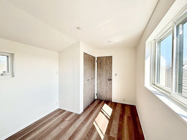 収納が充実しているので、居住スペースを広く使えます。