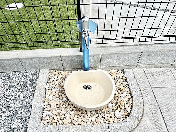 ガーデニングやお掃除に便利な外水栓