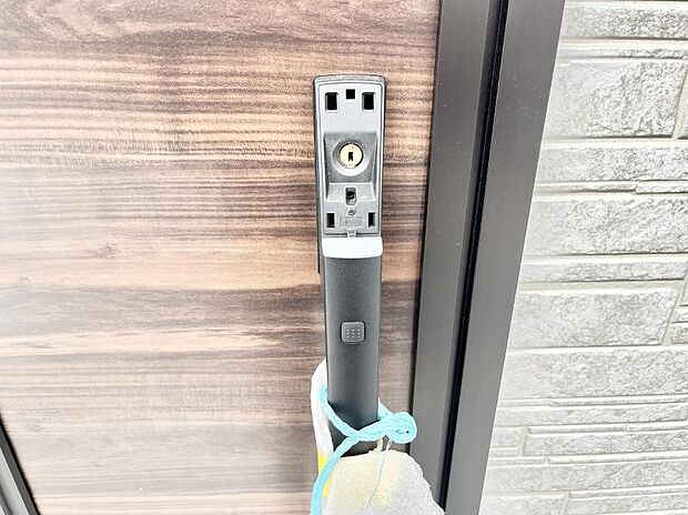 スマートに開錠できる電子キー