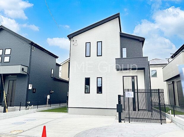 洗練された外観、上質な住空間が広がる室内は永く安心して過ごせる住居です。