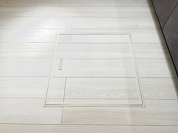 床下収納付き！日用品・非常用品の収納にも大活躍。