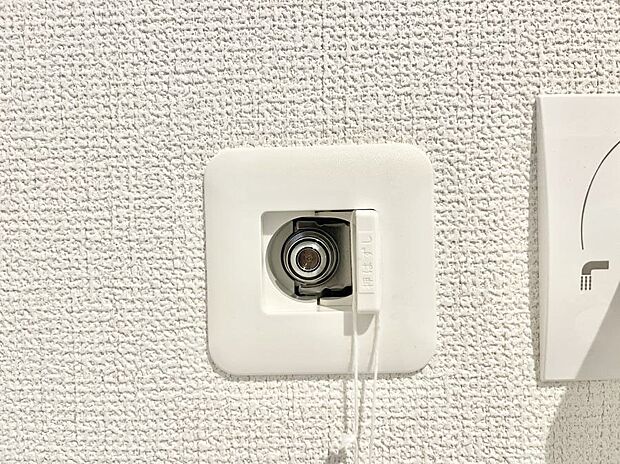 ガスコンセントがあれば足元からすぐに温まるガスファンヒーターを設置できます！  