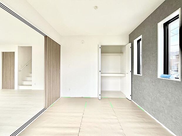 柔らかい畳の空間は、お子様の遊び場や来客時のおもてなしの場所として重宝します。
