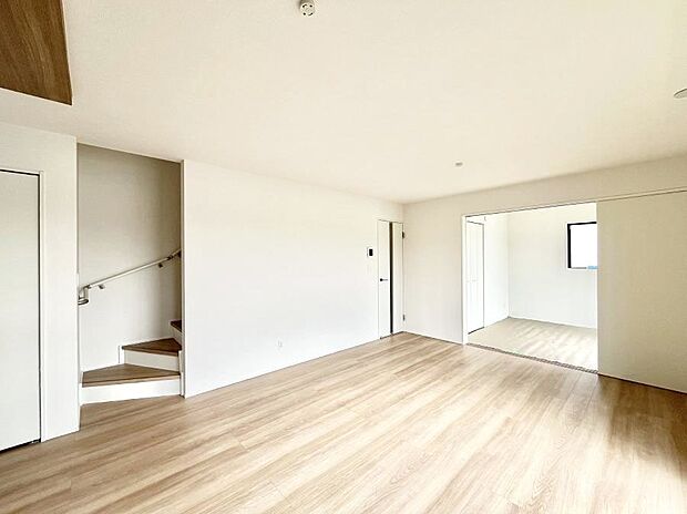 リビング階段が家族の笑顔と会話をつないでくれます