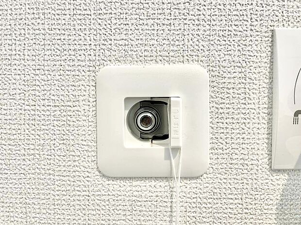 ガスコンセントがあれば足元からすぐに温まるガスファンヒーターを設置できます！  