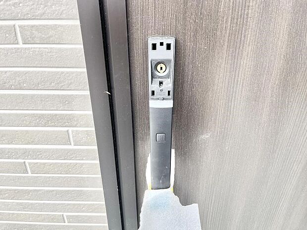 スマートに開錠できる電子キー