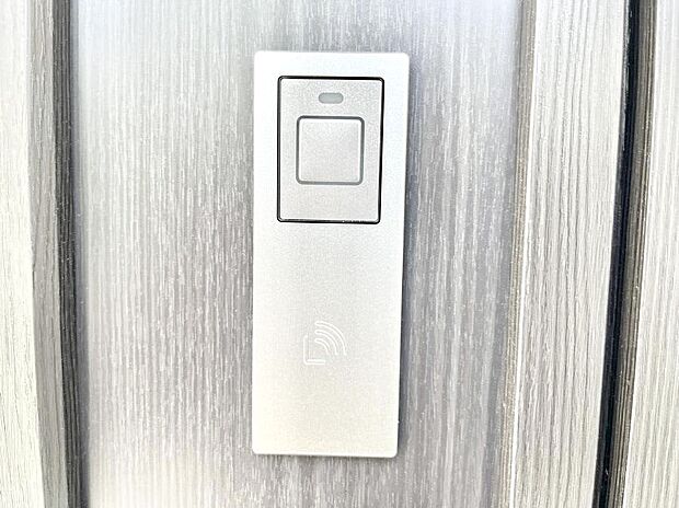 スマートに開錠できる電子キー