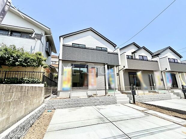 たっぷりの陽光と心地よい風が舞い込む住まい