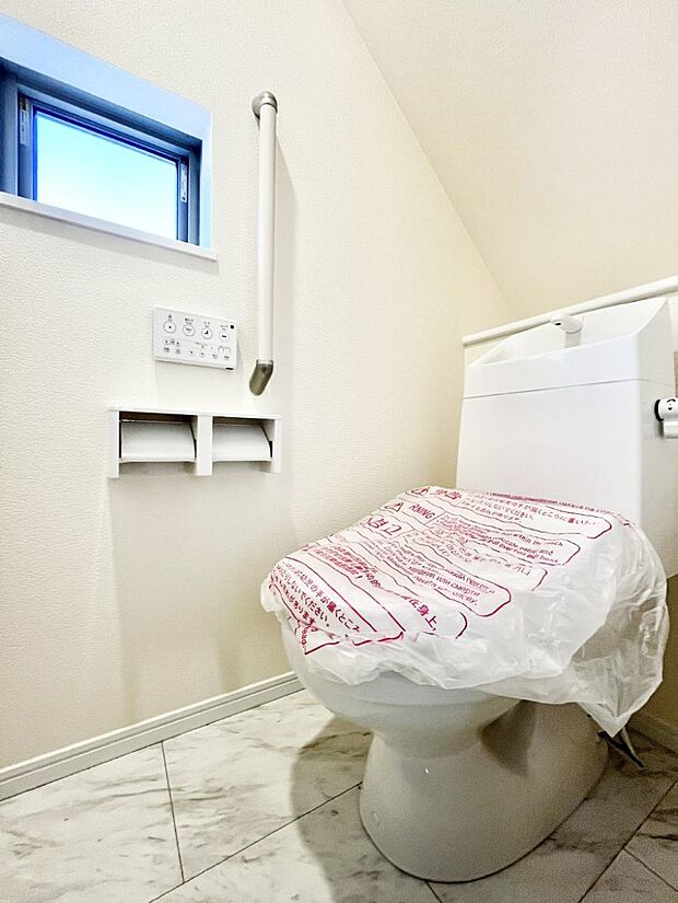 トイレは安心の2箇所!朝のバタバタも一安心です。