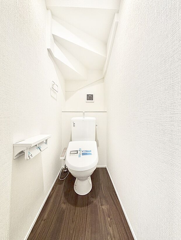トイレは安心の2箇所!朝のバタバタも一安心です。
