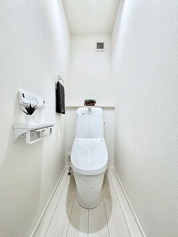 トイレは1階と2階それぞれに配置されていてとても便利です。