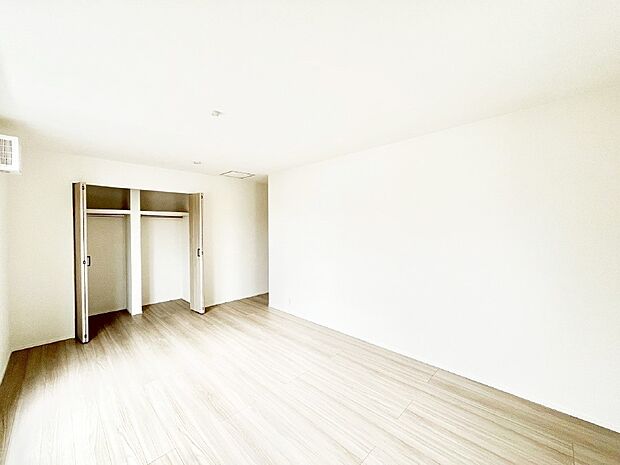 収納が充実しているので居住スペースを広々使えます