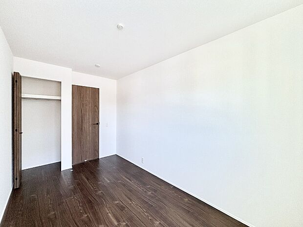 収納が充実しているので居住スペースを広々使えます