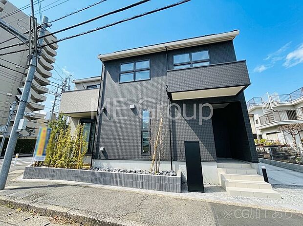 溢れる陽光でご家族の笑顔も輝く